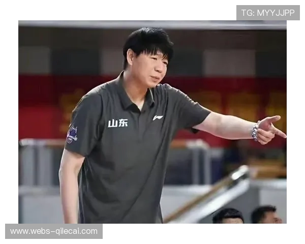 山东男篮邱彪未让陈林坚出场赛场保护球员安全彰显教练责任心 山东男篮邱彪未让陈林坚出场赛场保护球员安全彰显教练责任心